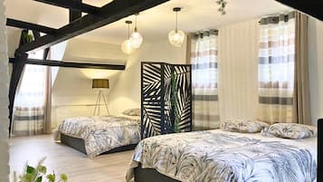 Familielejlighed - 3 soveværelser - køkken | Mørklægningsgardiner, strygejern/strygebræt, gratis baby-/barnesenge