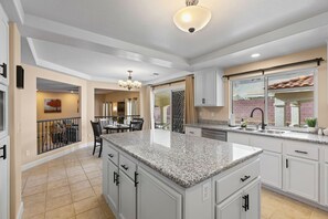 Interior - Spacious Home • Arcades • Pool Table • Foosball • BBQ Grill (Las Vegas)