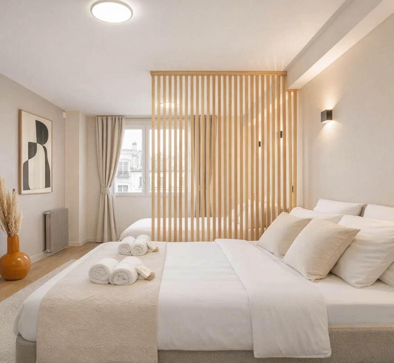 Iron/ironing board, travel cot, bed sheets