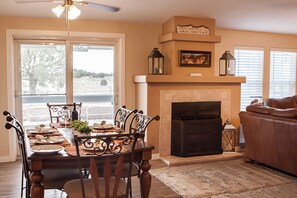 Interior - Casa Sublime-Amazing! 23 Acre Grand Canyon Retreat (Williams)