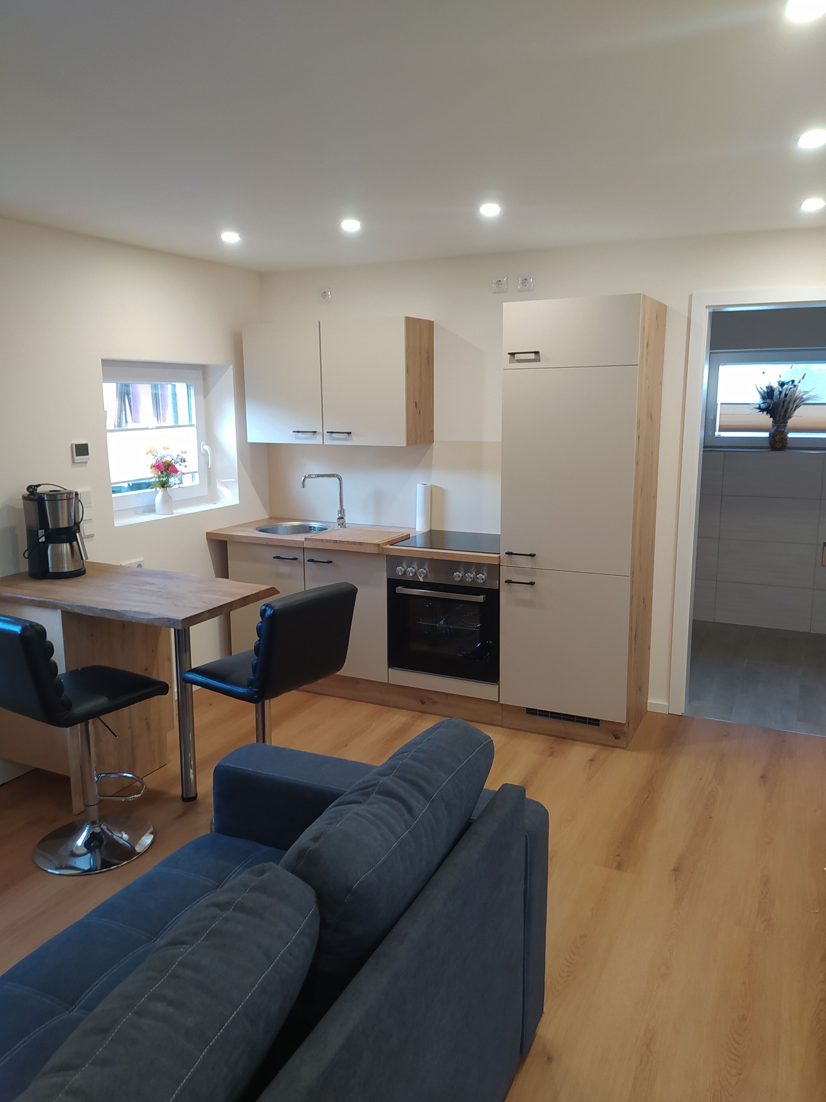 冰箱、微波炉、烤箱、炉灶