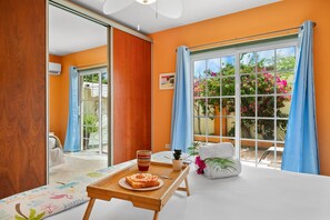 2 bedrooms, WiFi, bed sheets - Perfect 2-bedroom/2-bathroom condo with AC in Palm Beach. (Noord)