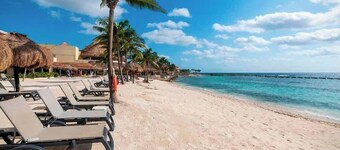 Family escape with pool & beach acces
