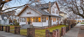 Maples off Main, Cozy! 4 Brdm, 2 Bath Home with Firepit!