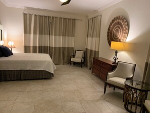 3 dormitorios, tabla de planchar con plancha, wifi y ropa de cama