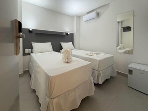 經濟雙床房 | 免費 Wi-Fi