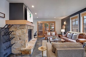 Lobby - Ski, Dine, Relax - All Just Steps Away! (Park City)