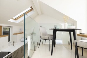 Dining - Argyl | The Foundry: Bright One Bedroom House w/ Balcony (Edinburgh)