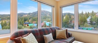 The Haven at Blueberry Hill - Mount Washington ski-in/out