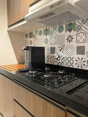 Private kitchen - Cozy apartment in Canasvieiras (Florianópolis)