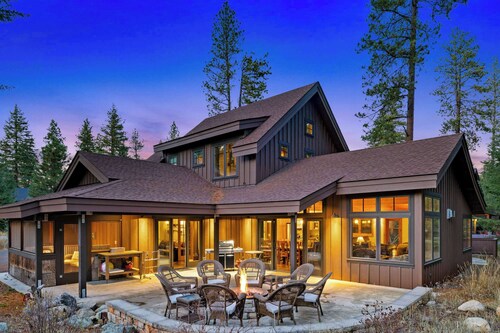 5BD, HotTub, Fireplaces, Firepit, BBQ, Bonus Suite