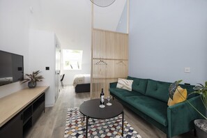 Living area - Argyl | Abbey Gate: Studio 9 (Edinburgh)