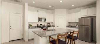 2BR Litchfield Park Retreat Near Golf & Trails