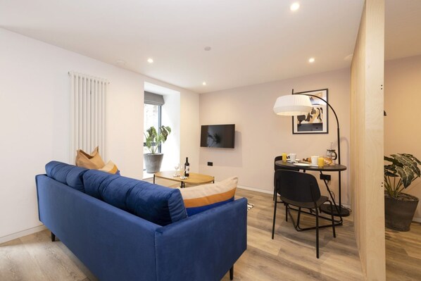 Living area - Argyl | Abbey Gate: Studio 3 (Edinburgh)