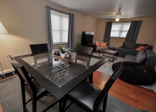 Cozy & private 1-bedroom place near Cincinnati/CVG airport w/parking