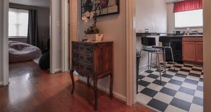 Cozy & private 1-bedroom place near Cincinnati/CVG airport w/parking