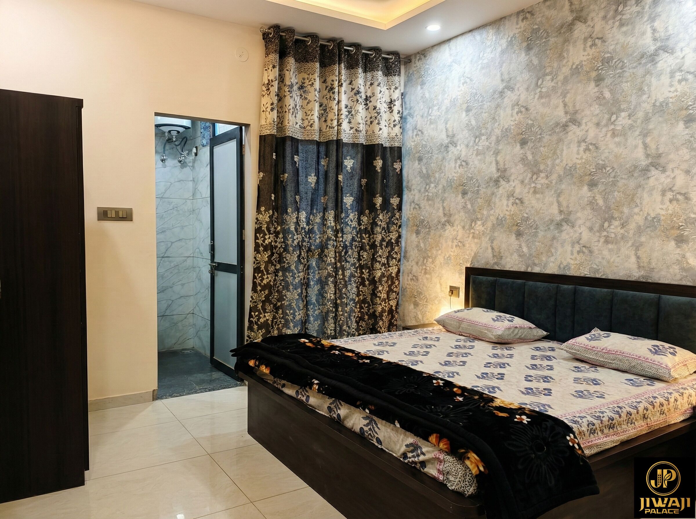 Deluxe Double Room | Free WiFi