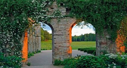 Beautiful Lake District Cottage With Log Burner