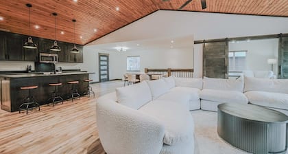 Sunrise Lookout on Carpenter Lake