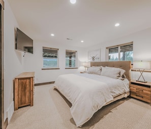 Desk, iron/ironing board, travel crib, WiFi