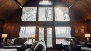 TV, fireplace, offices