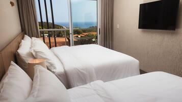 Quarto superluxo | Cofres nos quartos, ferros/tábuas de passar roupa, Wi-Fi de cortesia