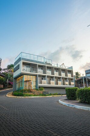 واجهة المنشأة