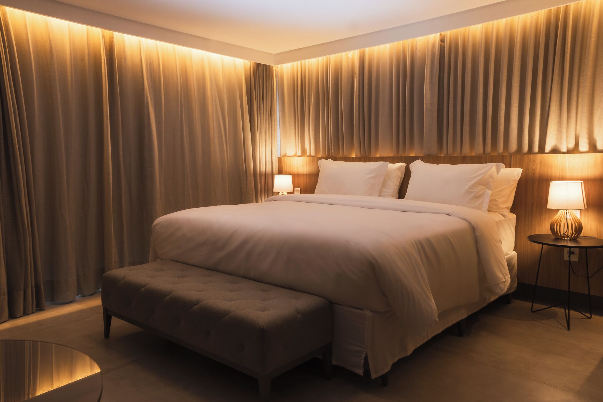 Quarto casal presidencial | Cofres nos quartos, ferros/tábuas de passar roupa, Wi-Fi de cortesia