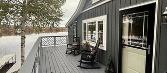 Sweetwater Lane – Lakefront Getaway on Pleasant Lake