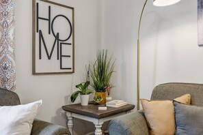 Interior - 1940s 3-bedroom remodeled farmhouse in historical Springerville AZ (Springerville)