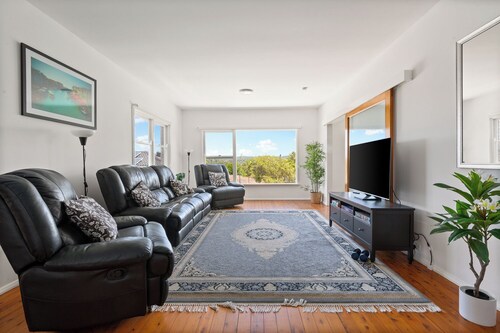Grandview Escape Quiet Comfort near Beach and Cafs