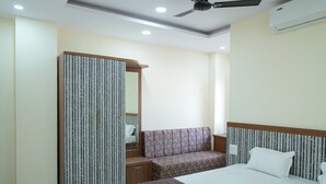 Unclassified image, 5 of 6, button - Hotel Amogh Palace (Bhopal)
