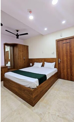 Deluxe Room - Hotel Amogh Palace (Bhopal)