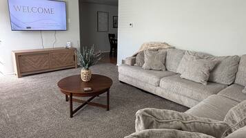 Smart TV, table tennis, books, stereo