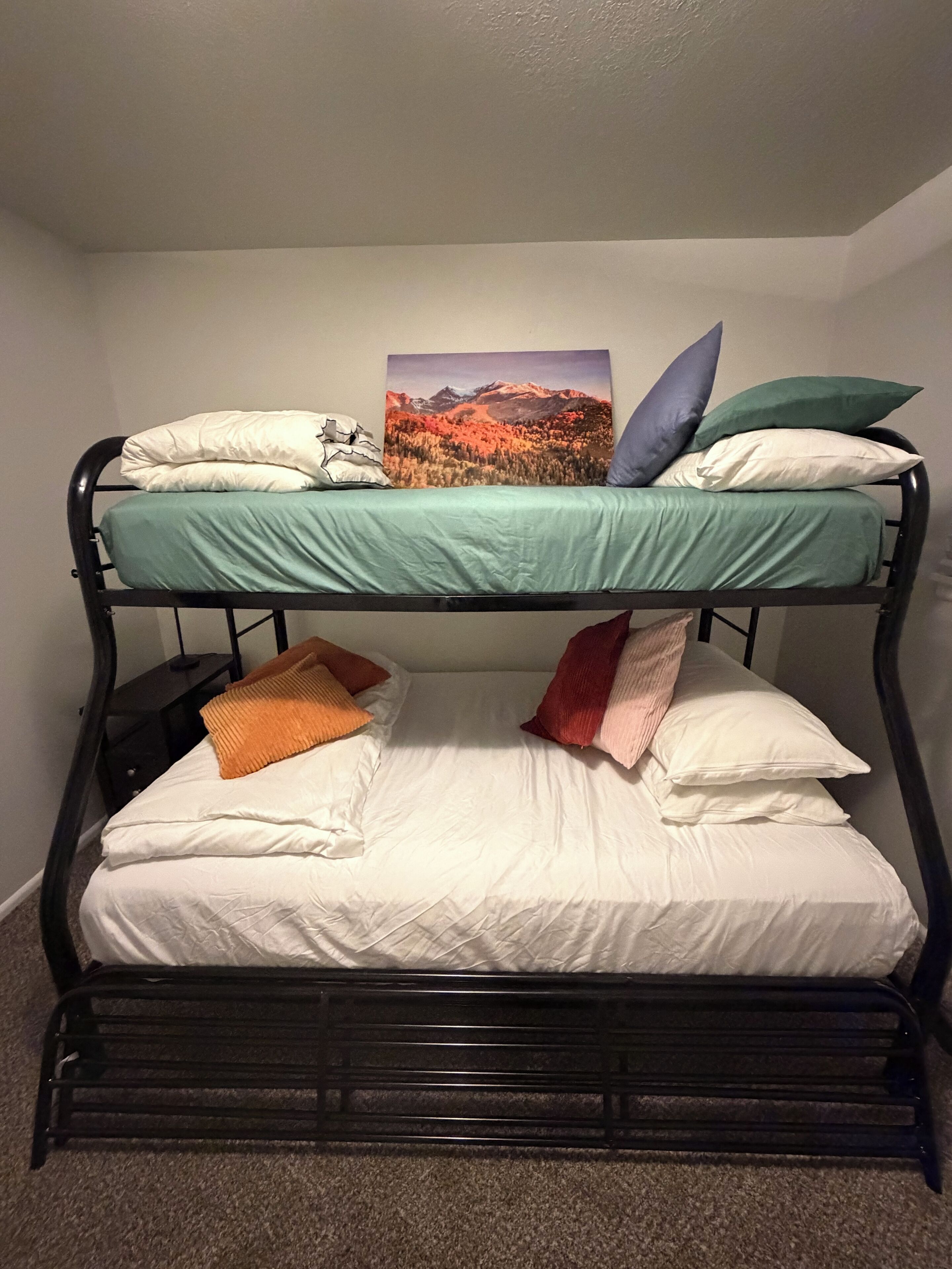 Strykjärn/strykbräda, gratis wi-fi och sängkläder