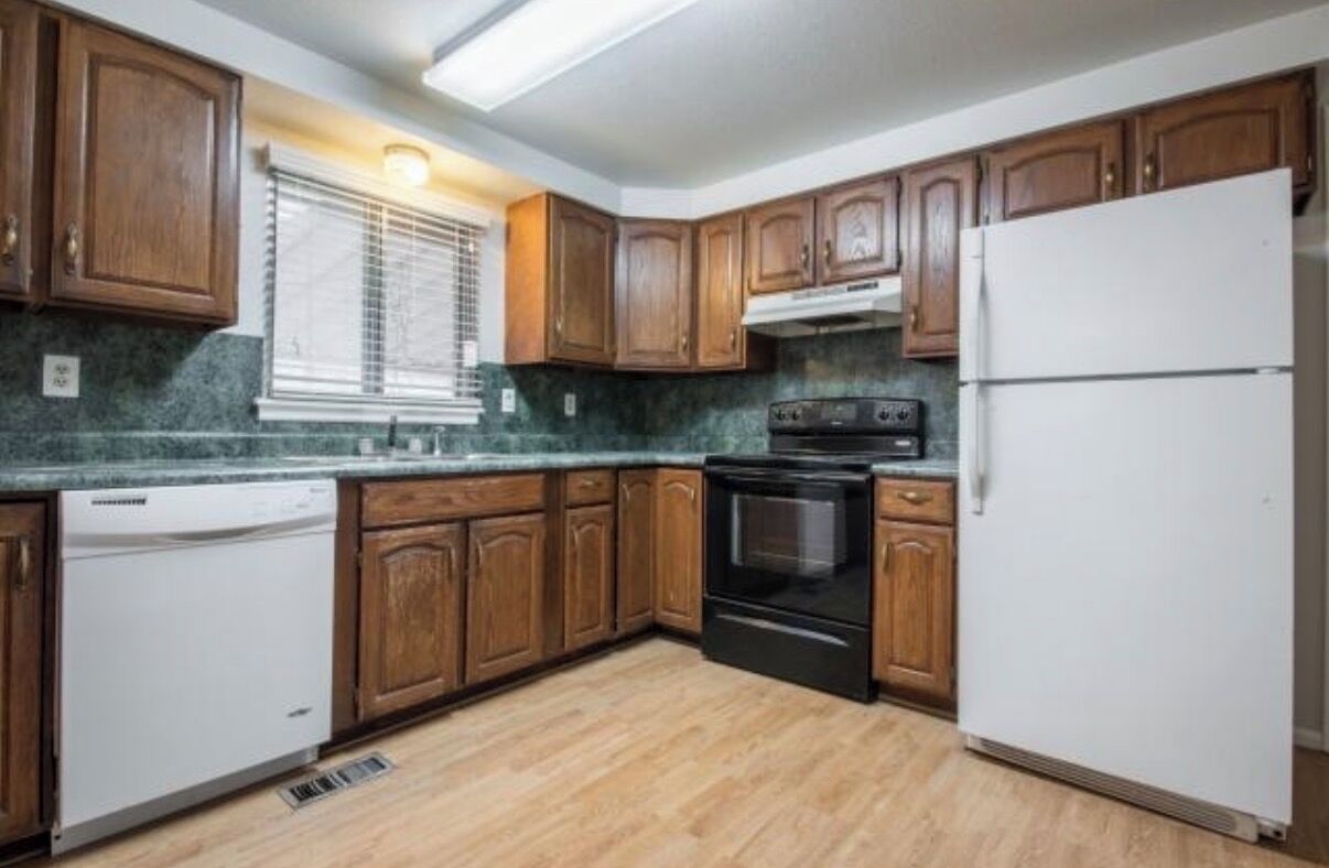 冰箱、微波炉、烤箱、炉灶