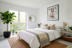 6 Schlafzimmer, Schreibtisch, WLAN