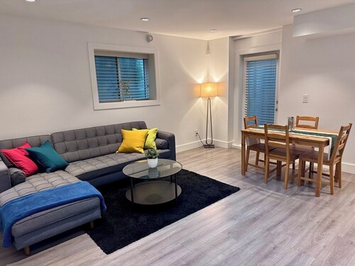 Prime North Vancouver Location–Cozy 2BR Suite with EV Charge!