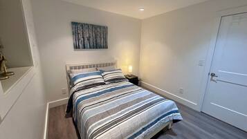 Strykejern/-brett, wi-fi og sengetøy