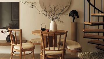 Departamento Prestigio, baño en la habitación | Área de sala de estar | Smart TV, chimenea, consola de videojuegos y Netflix