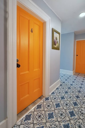 Interior - Private Balcony View Riverside Walk Prime Downtown (Bridgewater)