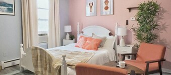 Private Balcony View Riverside Walk Prime Downtown