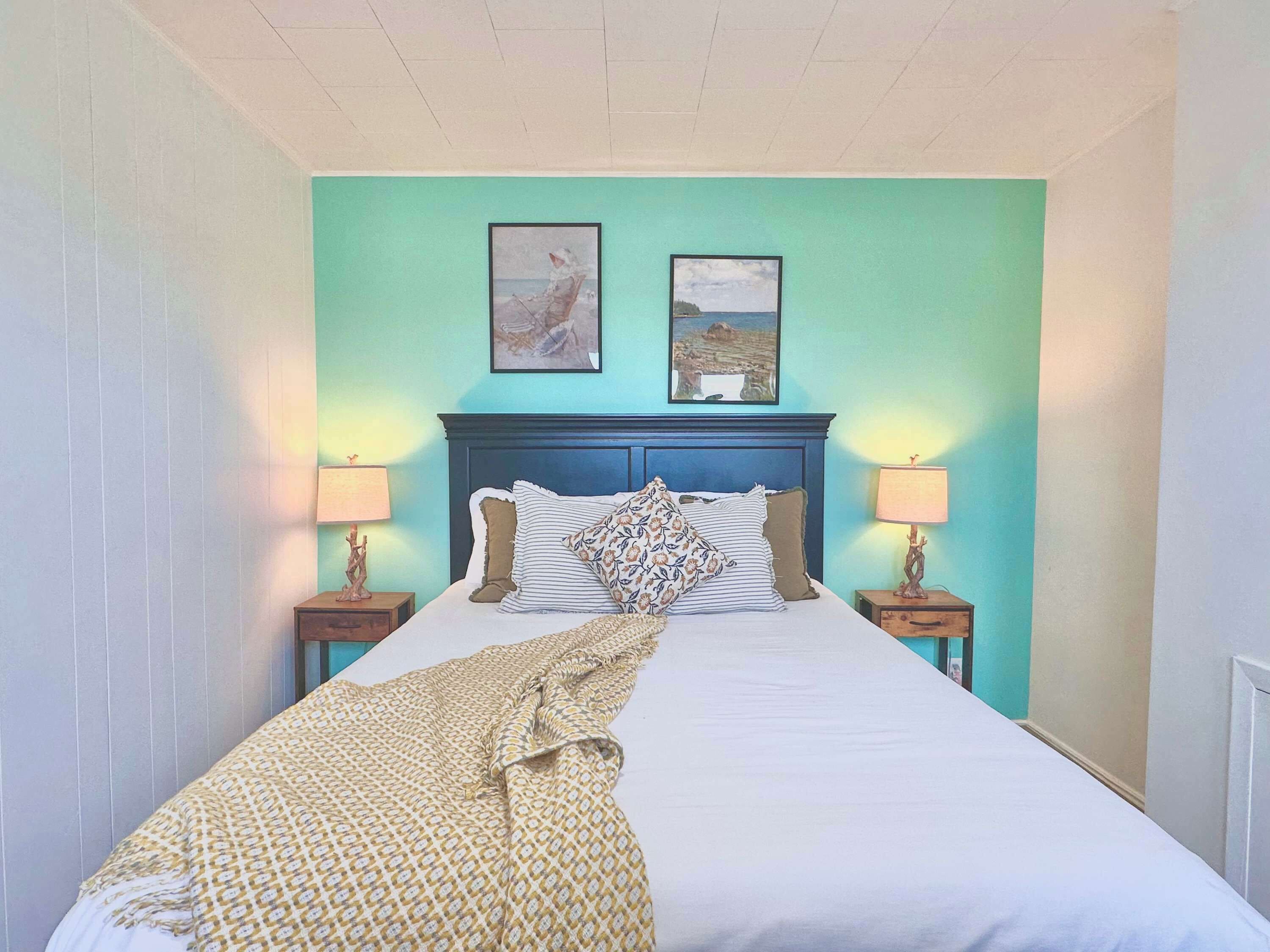 Silitysrauta/-lauta, Wi-Fi, vuodevaatteet