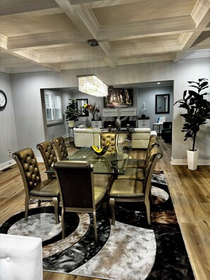 Interior - New Contemporary Vacation House Uptown Charlotte  (Charlotte)
