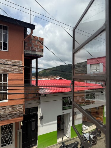 Perfect 1-bedroom studio in awesome Risaralda Caldas near downtown