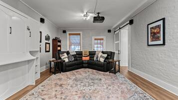 Smart TV, fireplace, books