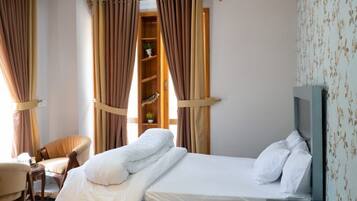 Habitación doble Deluxe, vista a la montaña | Insonorización, tabla de planchar con plancha y wifi gratis