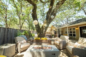Terrace/patio - Oak & Vine: Pool | Hot Tub | Fire Table | BBQ (Glen Ellen)