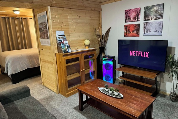 1 bedroom, in-room safe, desk, free WiFi