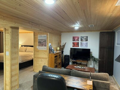 Modern Basement Suite at the heart of Downtown